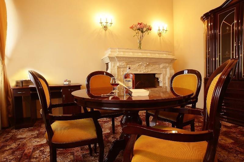 George 3* Lviv