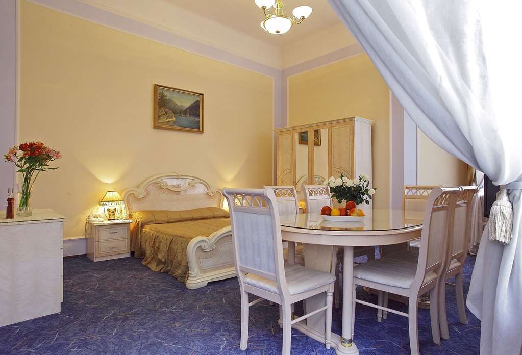 George Hotel 3*