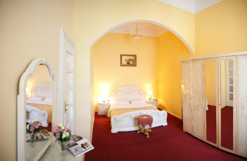 George 3* Lviv