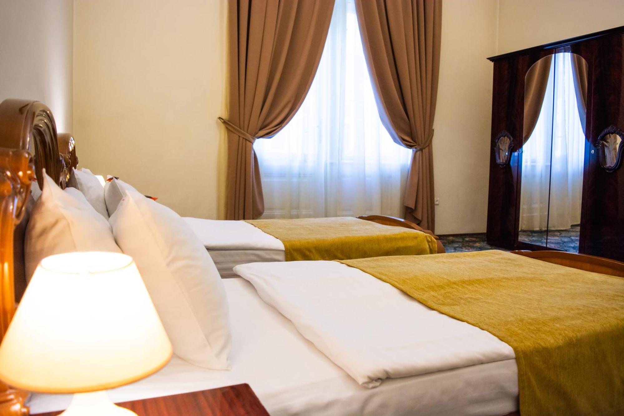 Hotel George